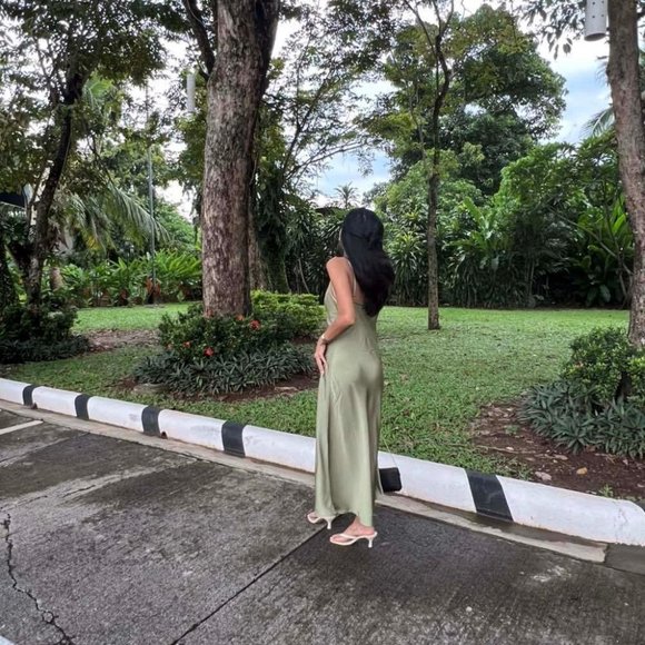 SHEIN BIZwear Cowl Neck Solid Slip Dress Workwear - Picture 7 of 13